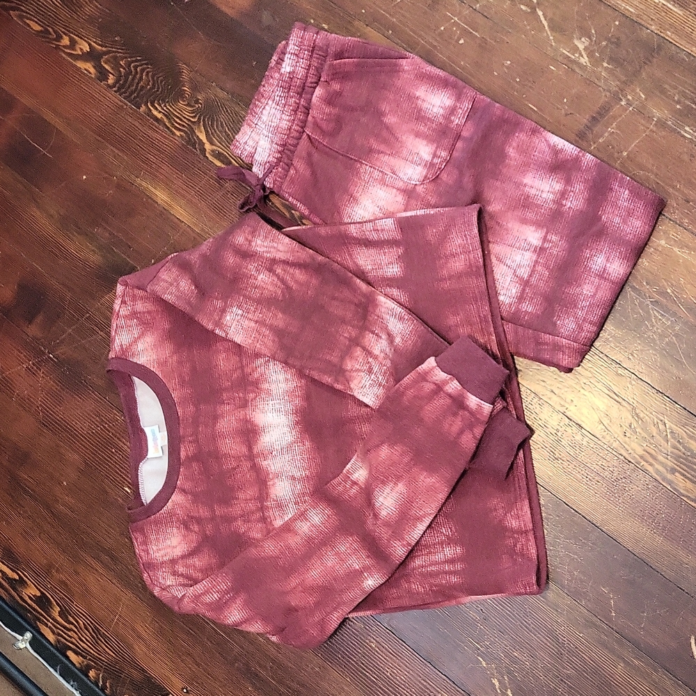 Lularoe Lulu Set, Size XS, Like New Condition, Dark Red/White